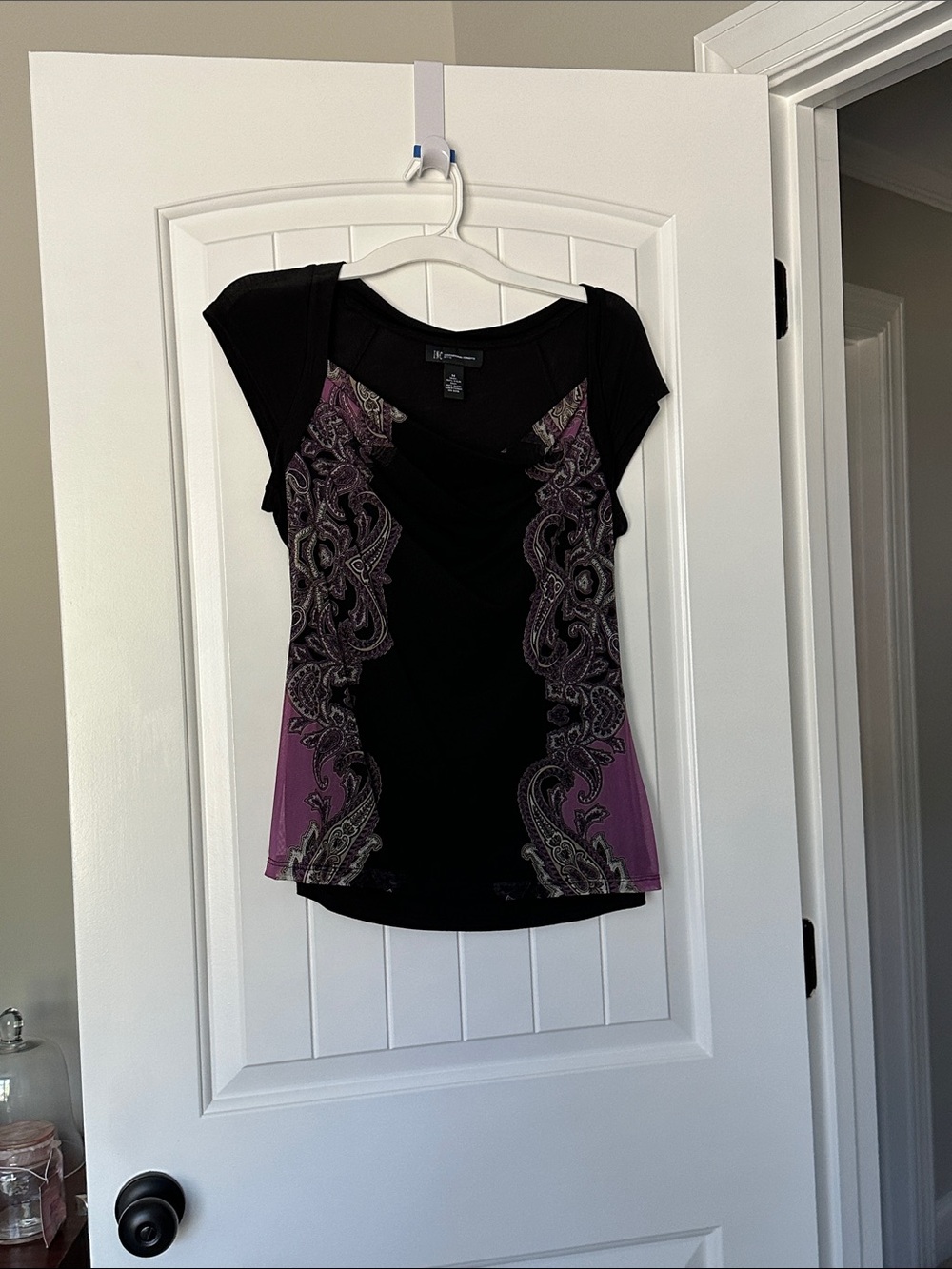 Black & Purple Paisley-Panel Short Sleeve Scoop Tee